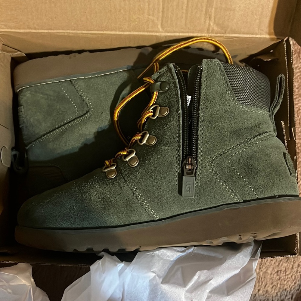 Boys Ugg boots